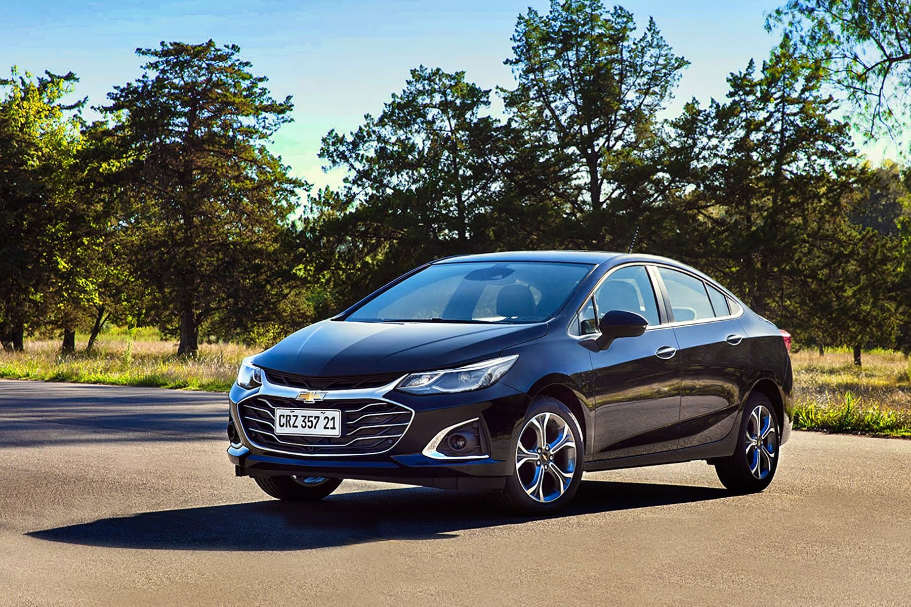Novo Chevrolet Cruze Premier chega freando sozinho e com WiFi a bordo