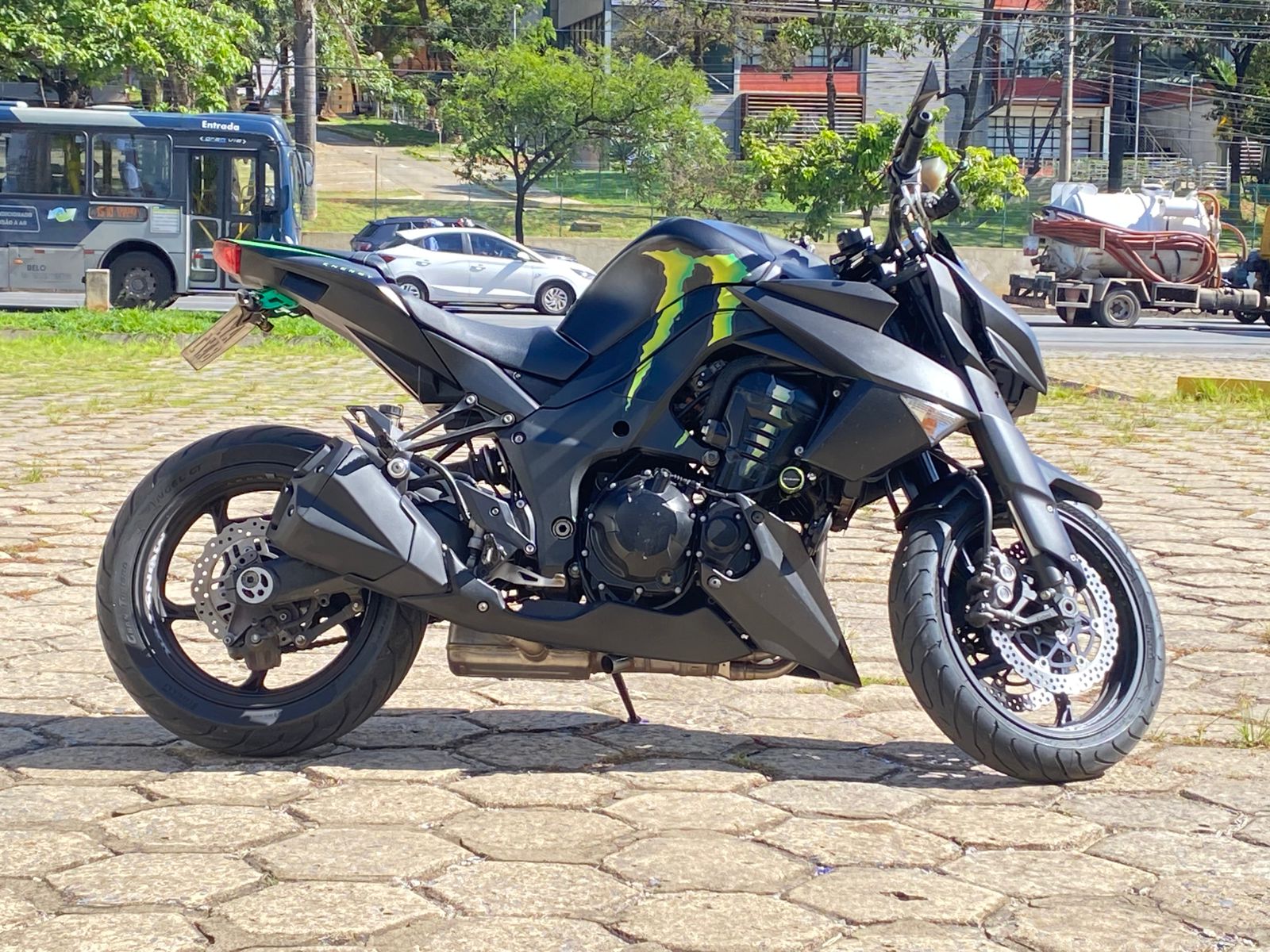 Kawasaki Z1000 2012
